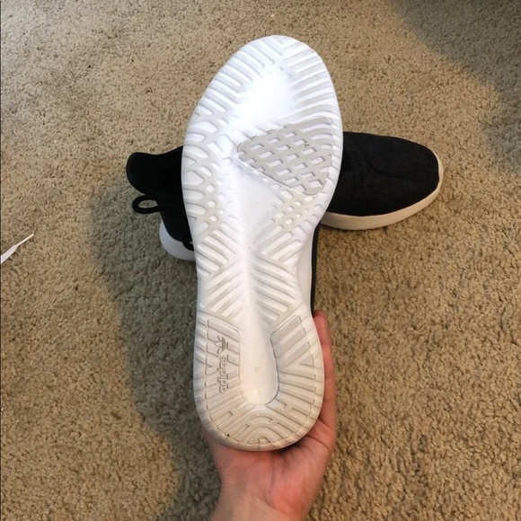 adidas tubular shoes - Picture 3 of 8